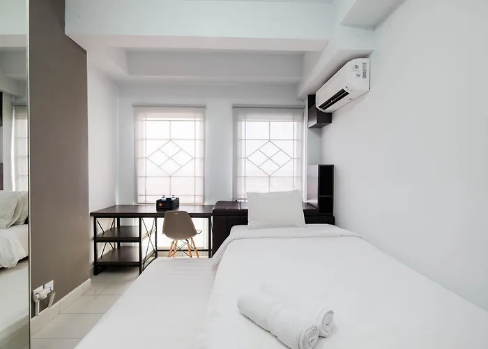 Modern And Comfy Studio Apartment At Patraland Urbano By Travelio