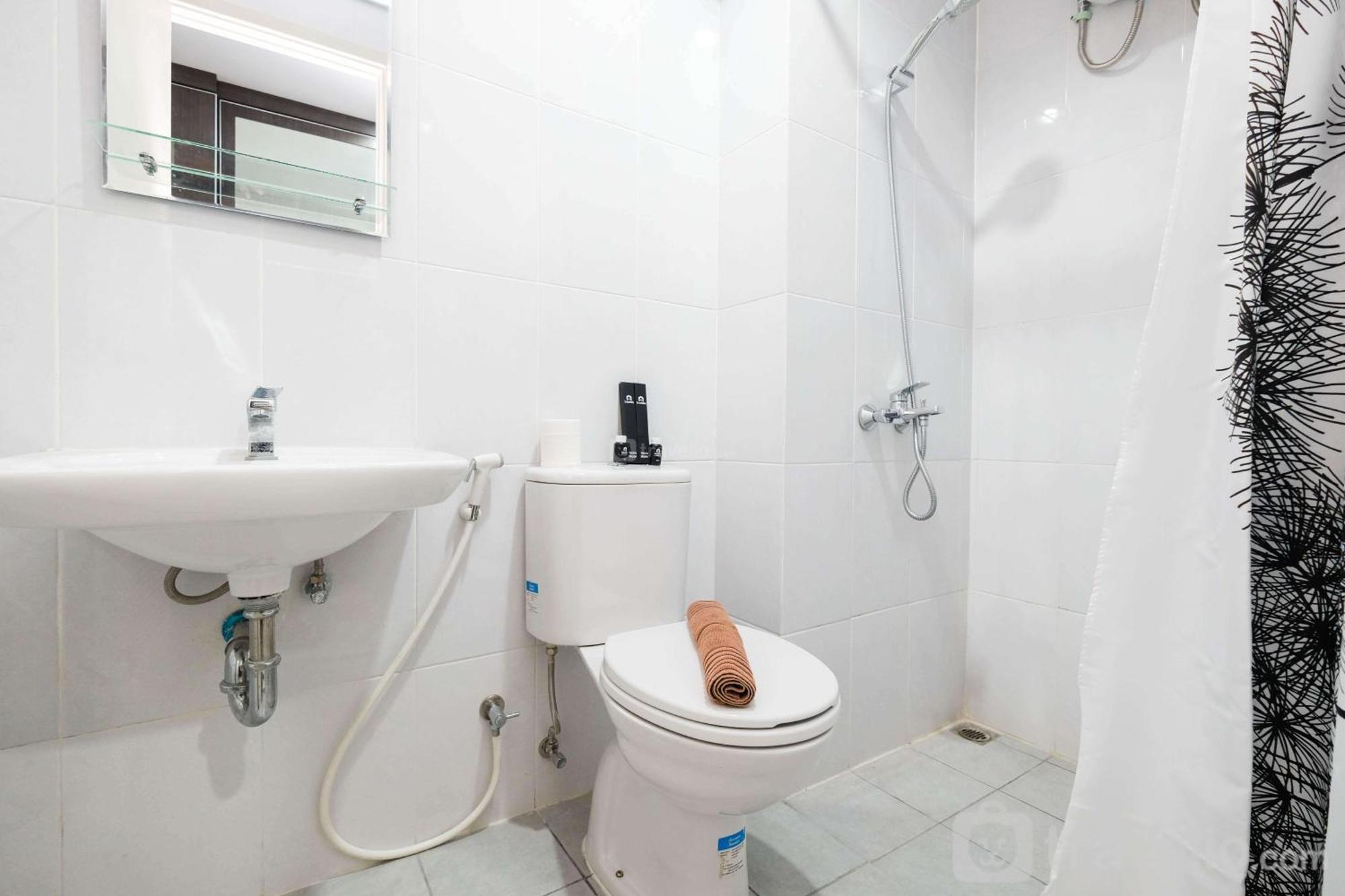 Modern And Comfy At Patraland Urbano By Travelio Apartemen